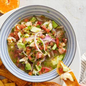 Easy Shrimp Ceviche with Plantain Chips - Natuchips