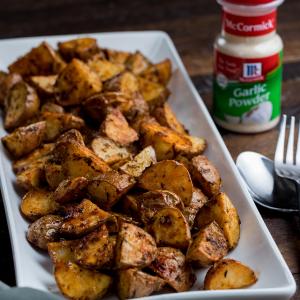 Garlic and Herb Roasted Potatoes - mccormick®